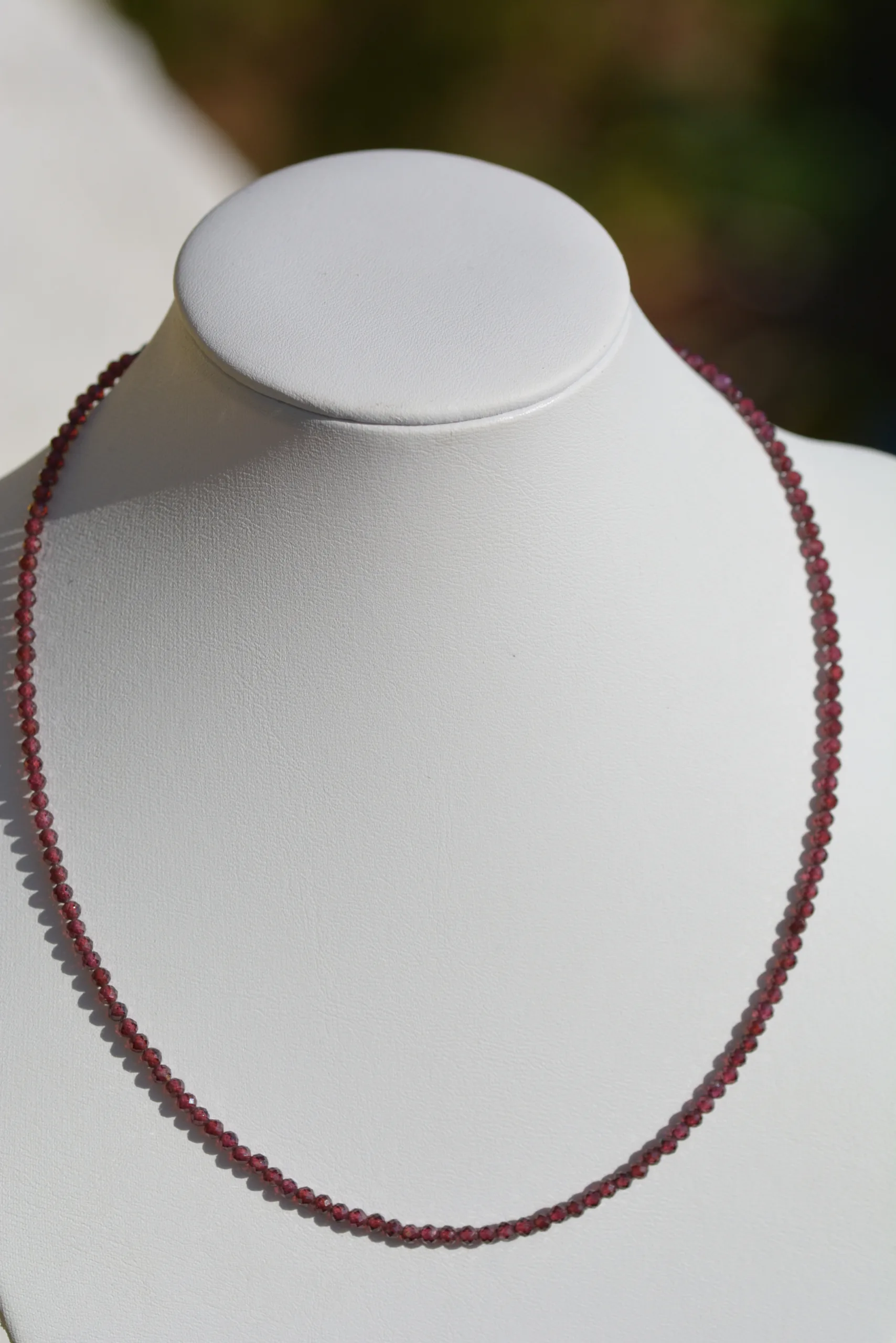 Collier en Grenat