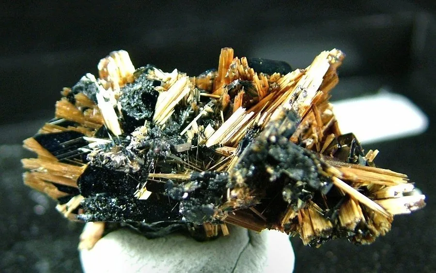 Rutile sur Hématite – Image 8